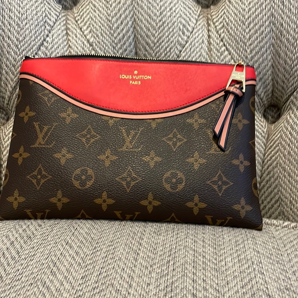 Authentic Louis Vuitton Tuileries Pochette